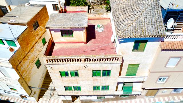 Casa-chalet en Venta en Calle Huelva, 9 en Lanjarón