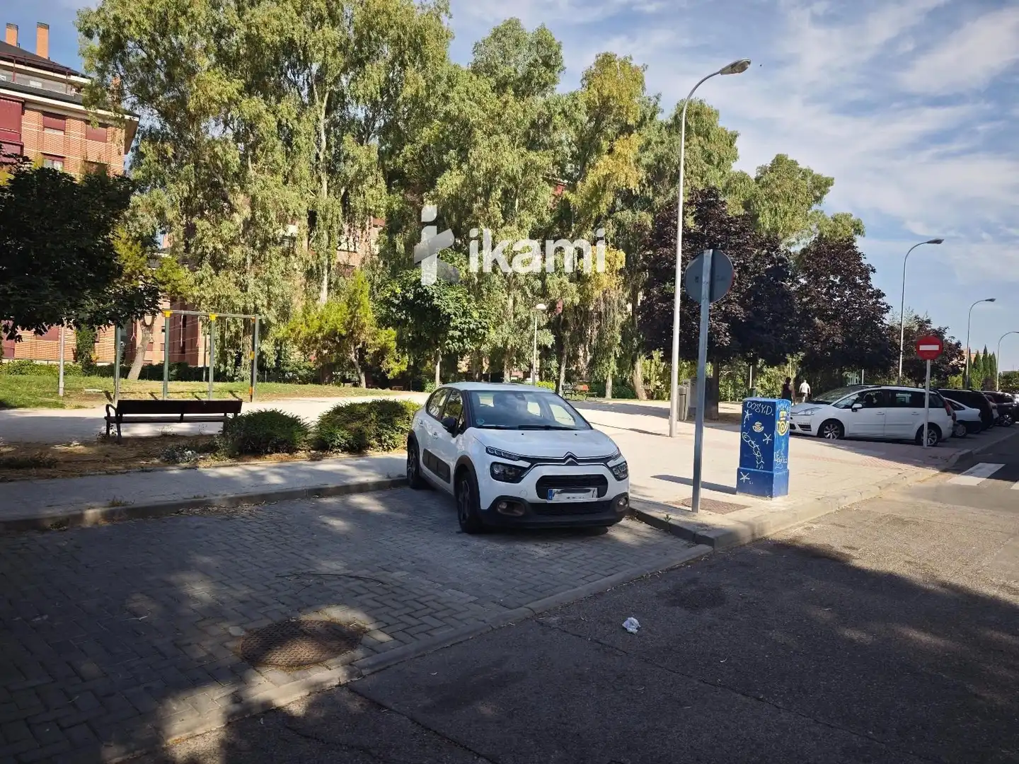 Parking de Piso en venta en Madrid con Calefacción, Jardín privado y Amueblado