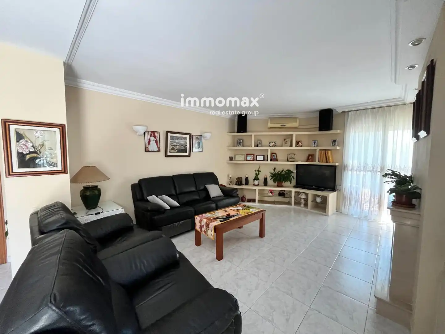 Living room of Detached homes for sale in Vilanova i la Geltrú  with Heating, Private garden and Terrace
