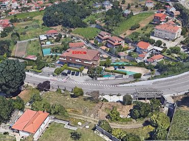 Mixto residencial en venta en Sardoma - Castrelos