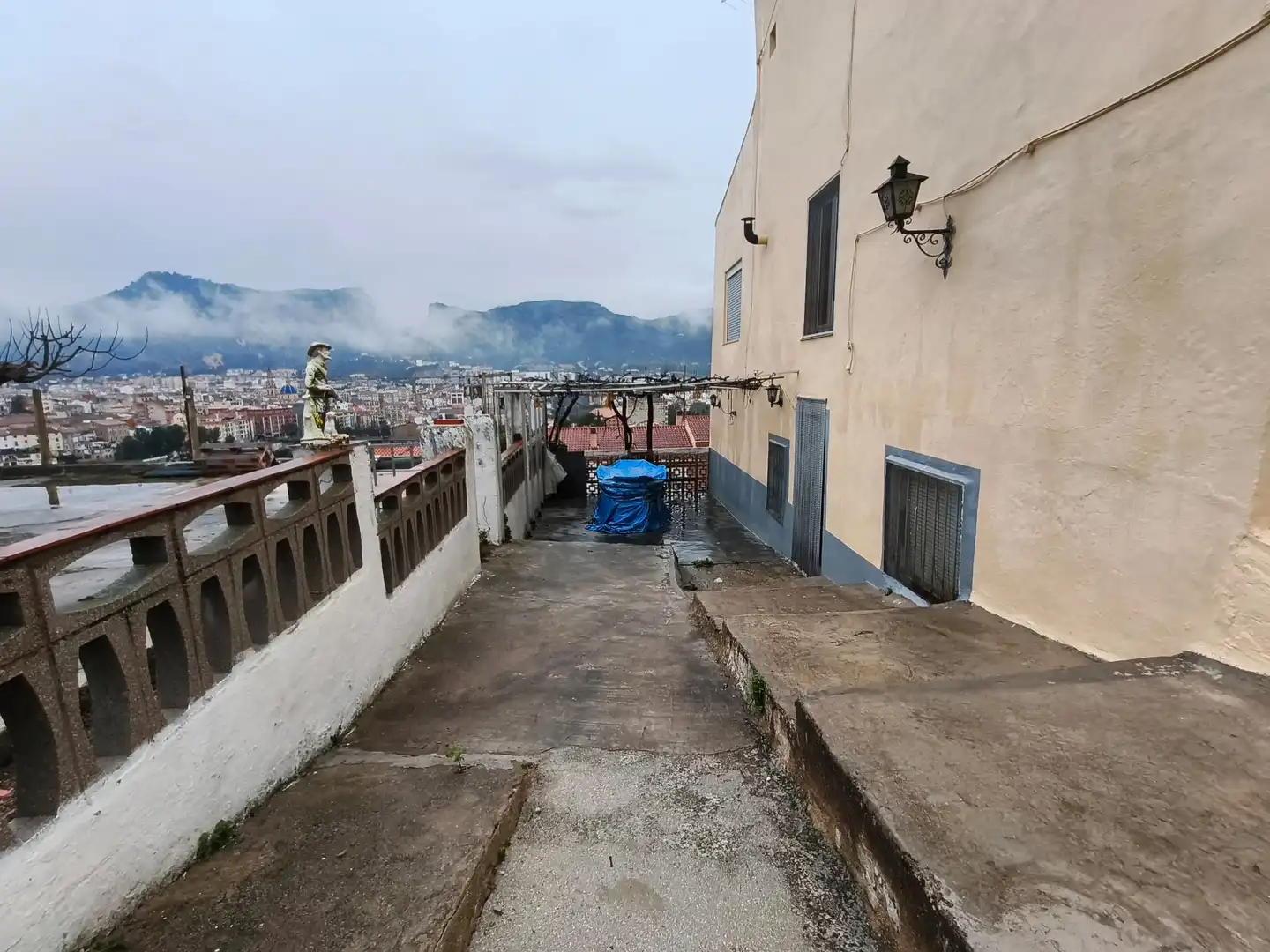 Vista exterior de Casa o chalet en venta en Alcoy / Alcoi con Terraza, Trastero y Alarma