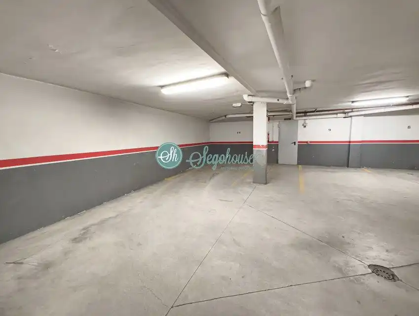 Parking de Piso en venta en Bernuy de Porreros con Calefacción, Terraza y Trastero