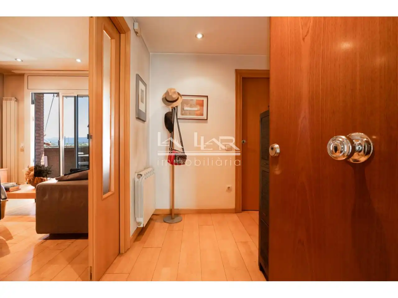 Flat for sale in Vic  with Air Conditioner, Heating and Parquet flooring