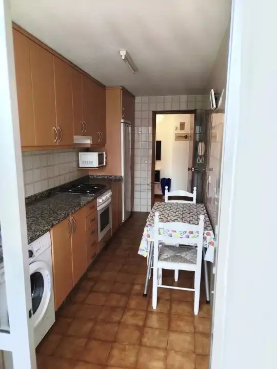 Kitchen of Flat for rent in Santiago de Compostela   with Heating, Furnished and Oven