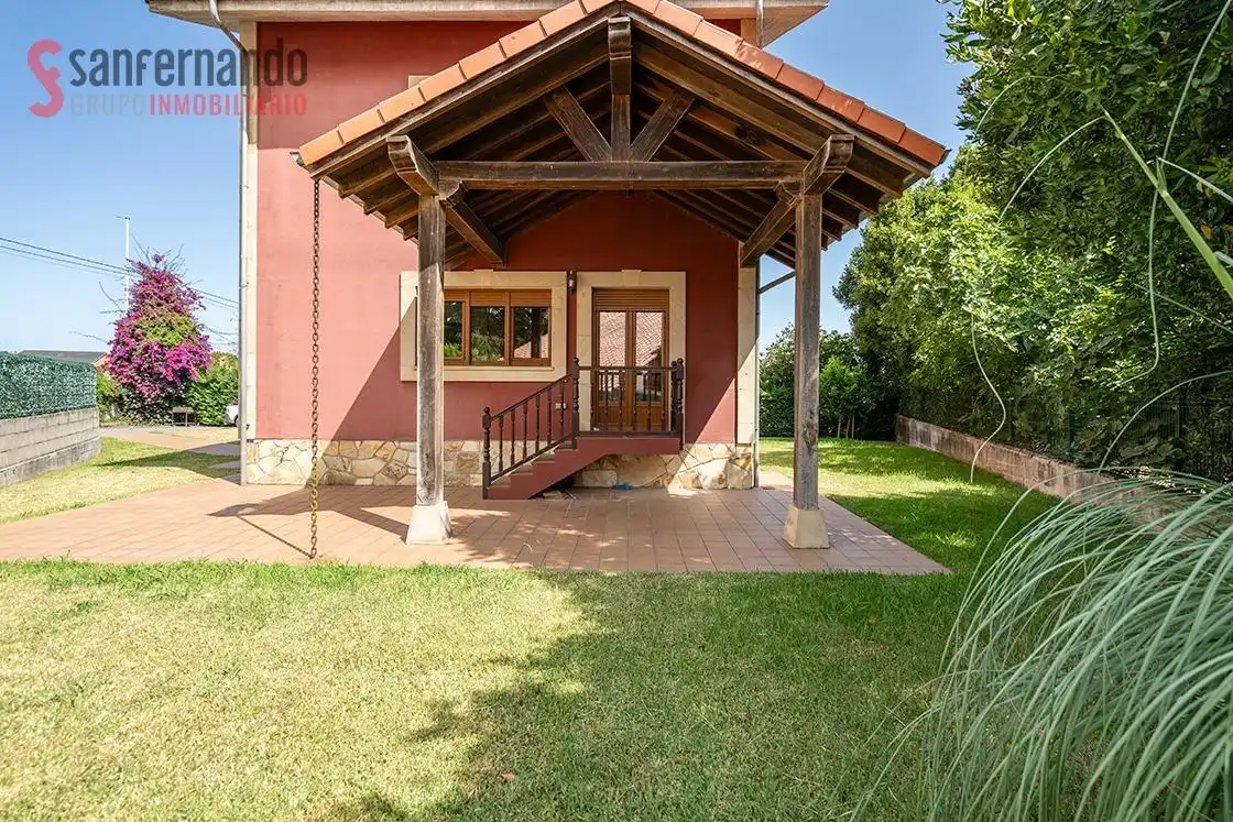 Terraza de Casa o chalet en venta en Santa Cruz de Bezana con Calefacción, Jardín privado y Balcón