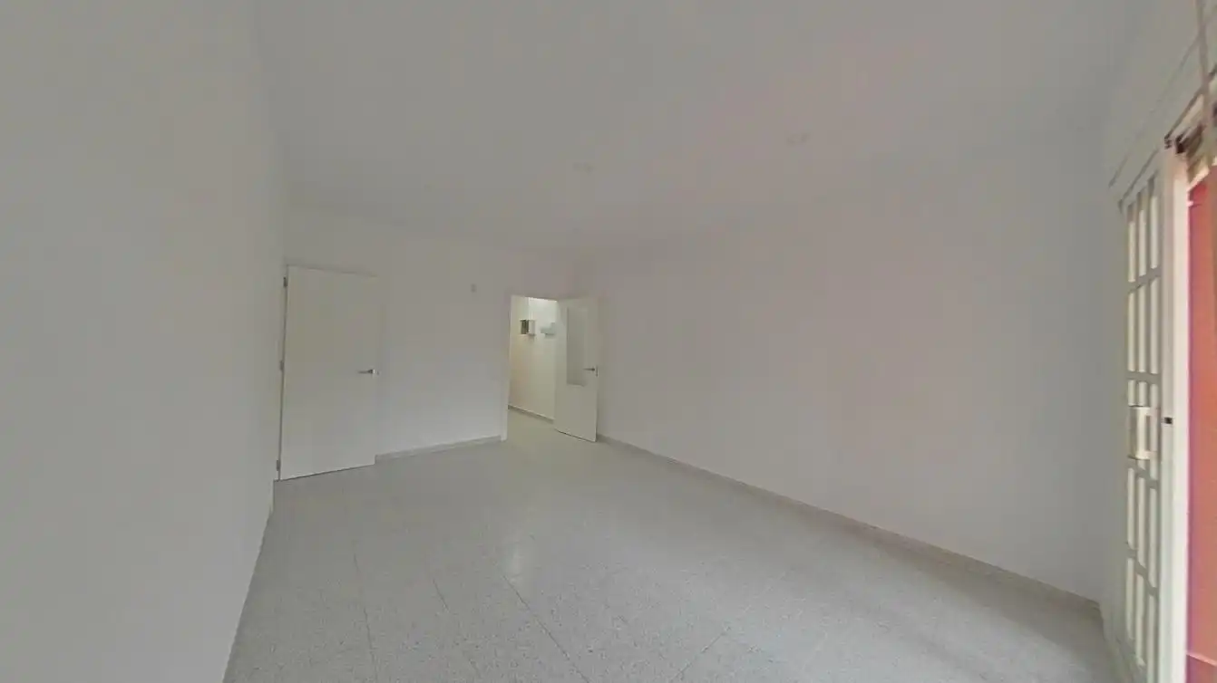 Piso en venta en Sant Boi de Llobregat con Balcón