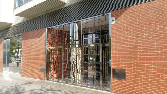 Garaje en Venta en  Paseo de la Alameda                        en Penya - Roja - Avda. Francia