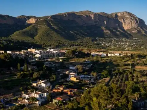 Vista exterior de Pis en venda en Dénia amb Terrassa, Moblat i Balcó