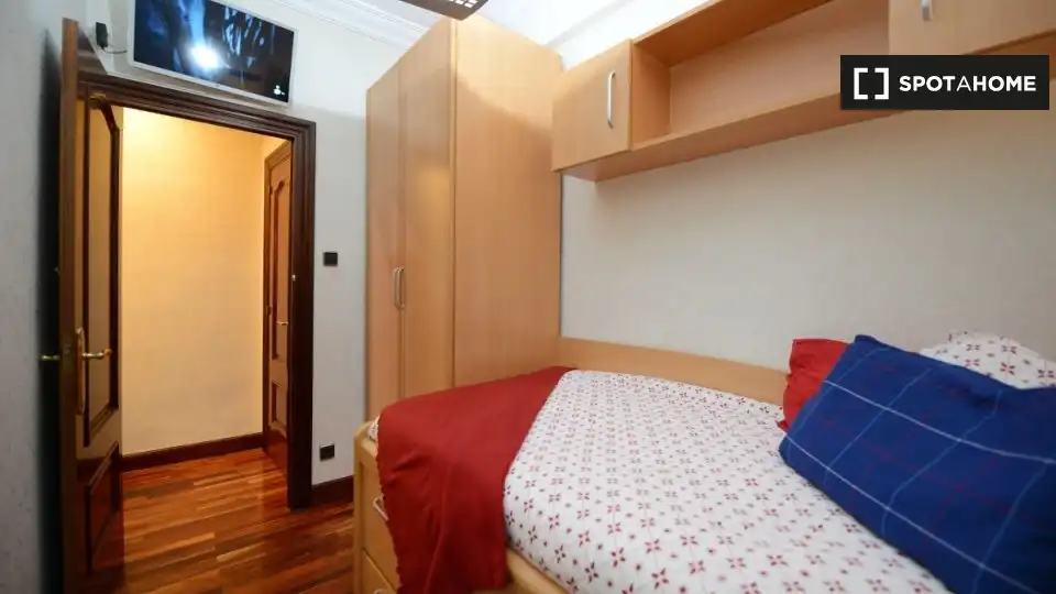 Habitación en Santutxu - Basarrate