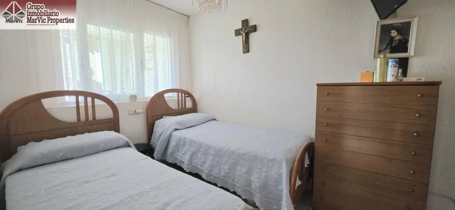 Habitación de Apartamento en venta en Benidorm con Aire acondicionado, Jardín privado y Amueblado