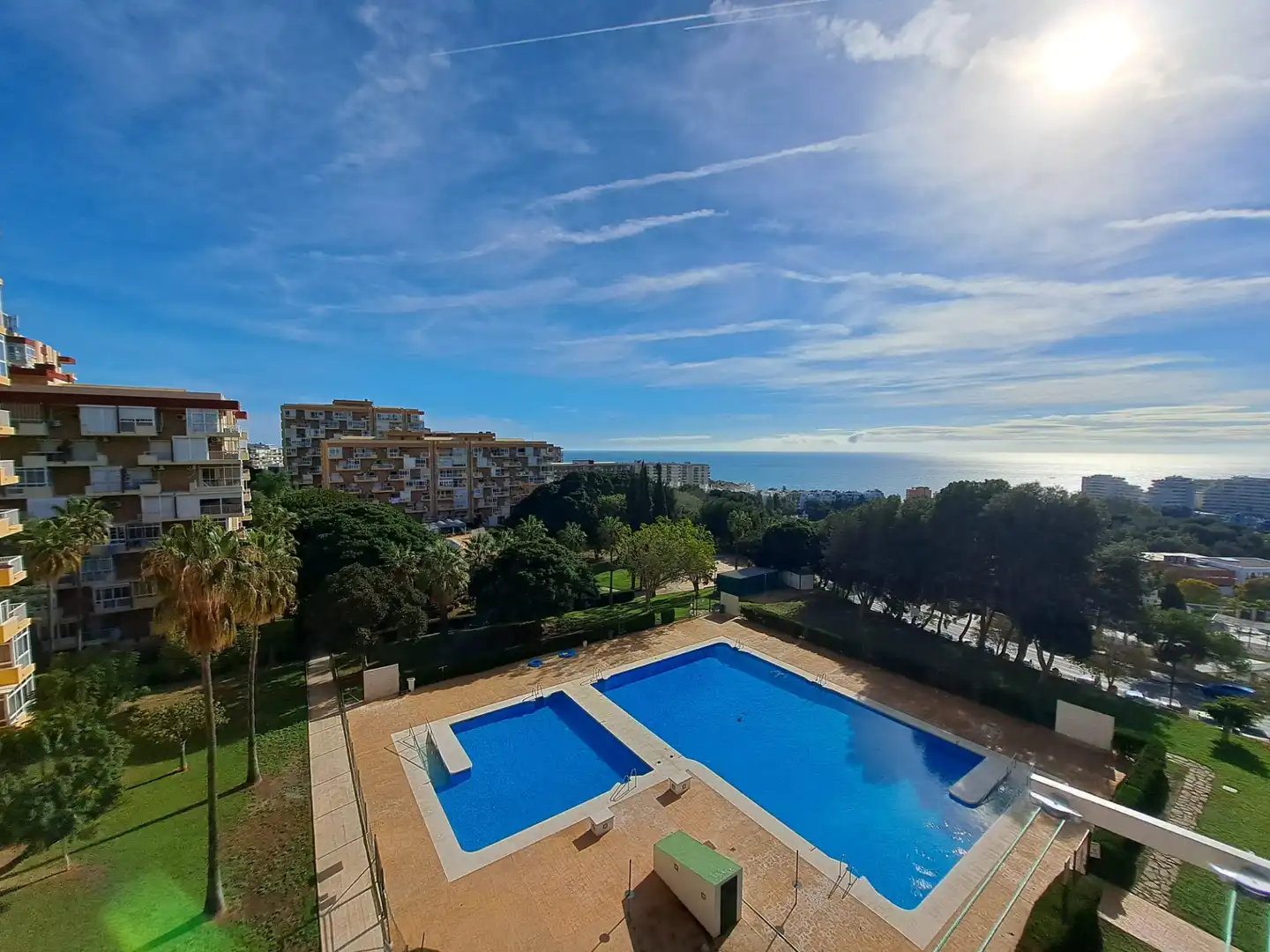 Piscina de Estudio en venta en Benalmádena con Aire acondicionado, Terraza y Amueblado