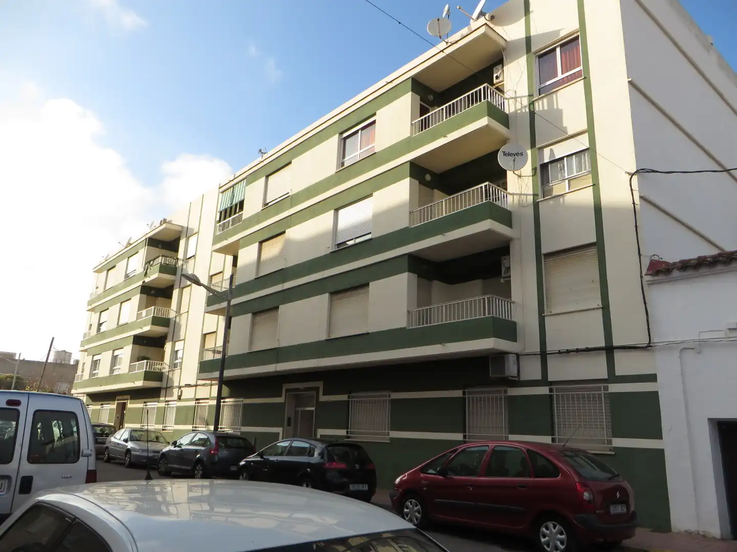 Vista exterior de Piso en venta en Piles