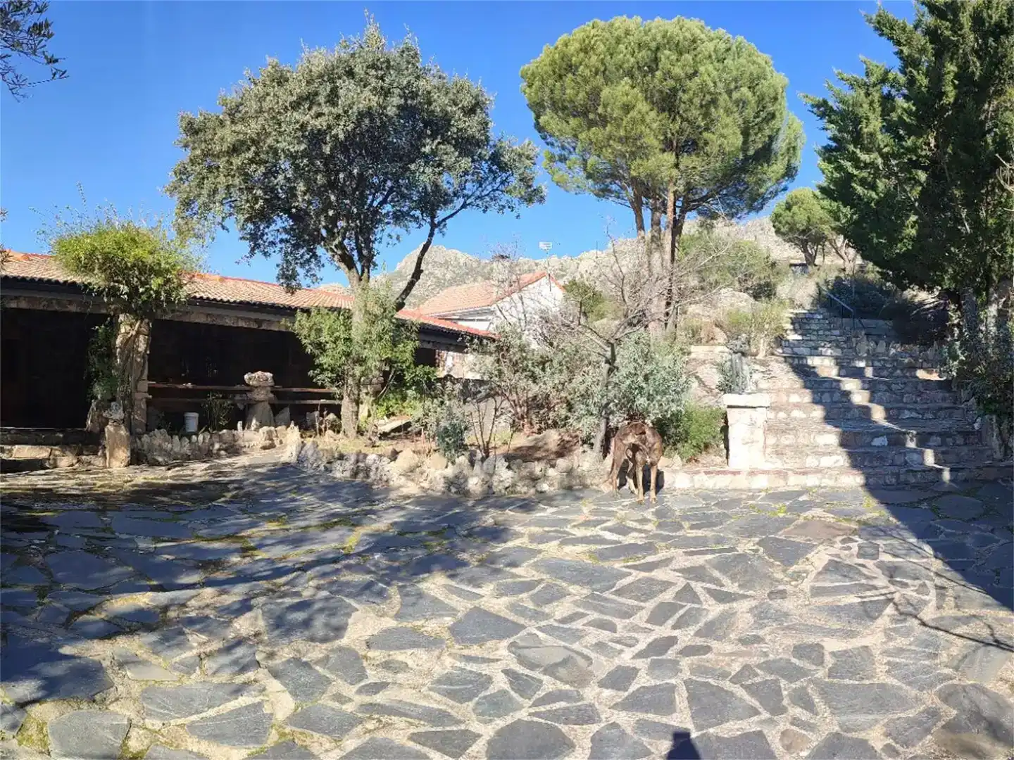 Country house zum Verkauf in Valdemanco mit Privatgarten, Abstellraum und Ofen
