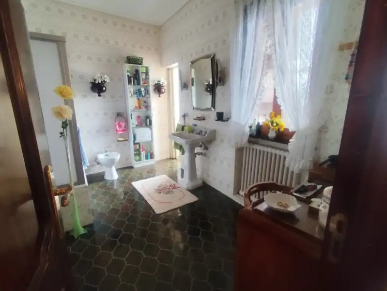 Bathroom of Flat for sale in Muros de Nalón  with Furnished