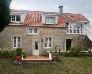 Vista exterior de Casa o xalet en venda en Cabana de Bergantiños amb Terrassa, Piscina i Balcó