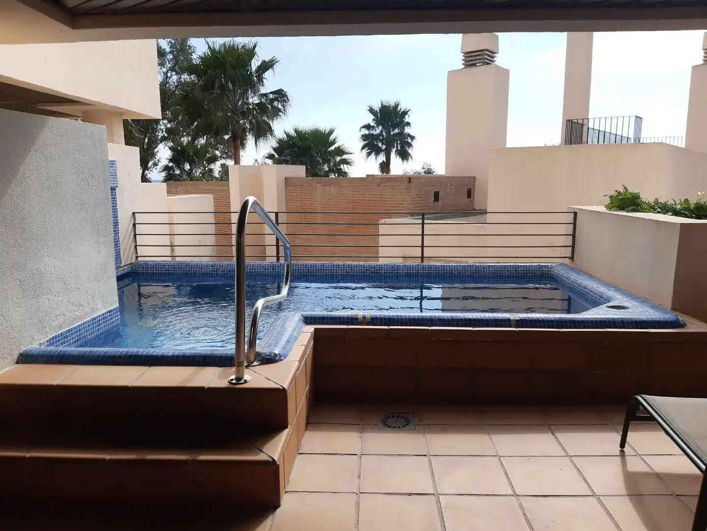 Swimming pool of Apartments for rent in Estepona  with Air Conditioner, Heating and Terrace