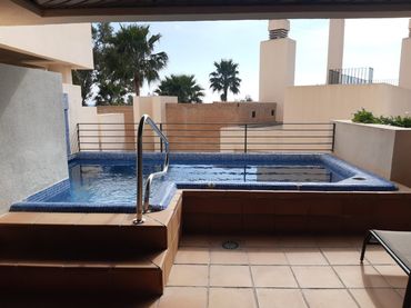 Apartment with pool to rent in Calle Las Dunas 7