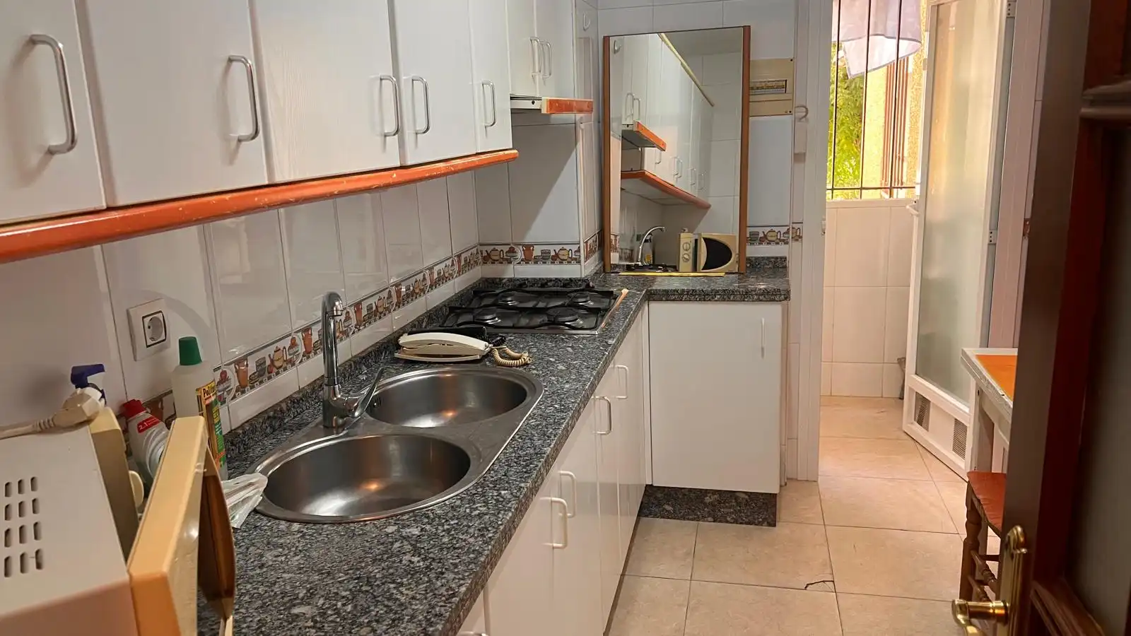 Flat with terrace to rent in Calle Antonio Machado, imagen 5