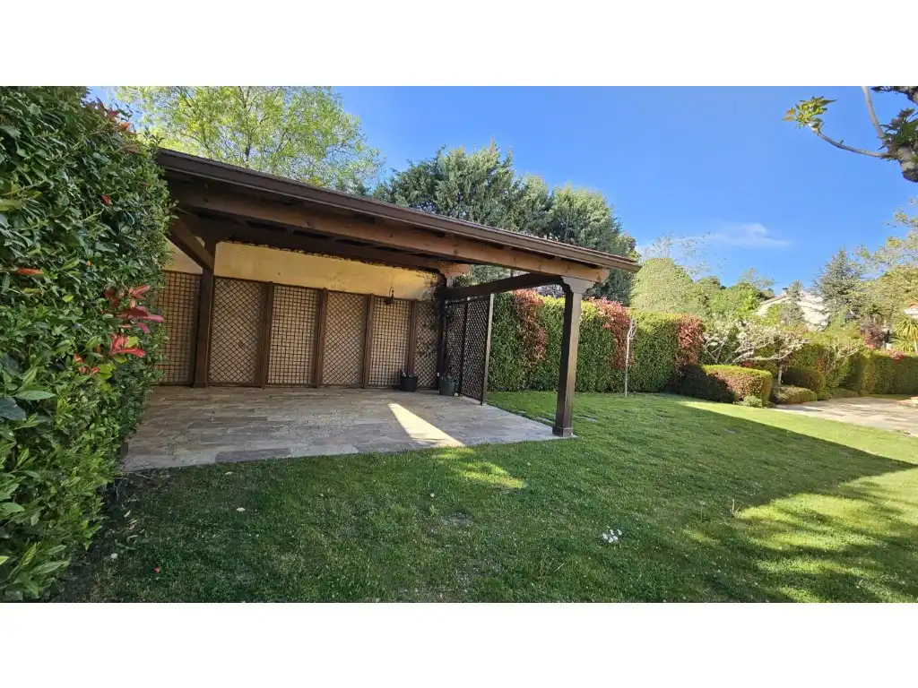 Garden of Houses for sale in San Lorenzo de El Escorial
