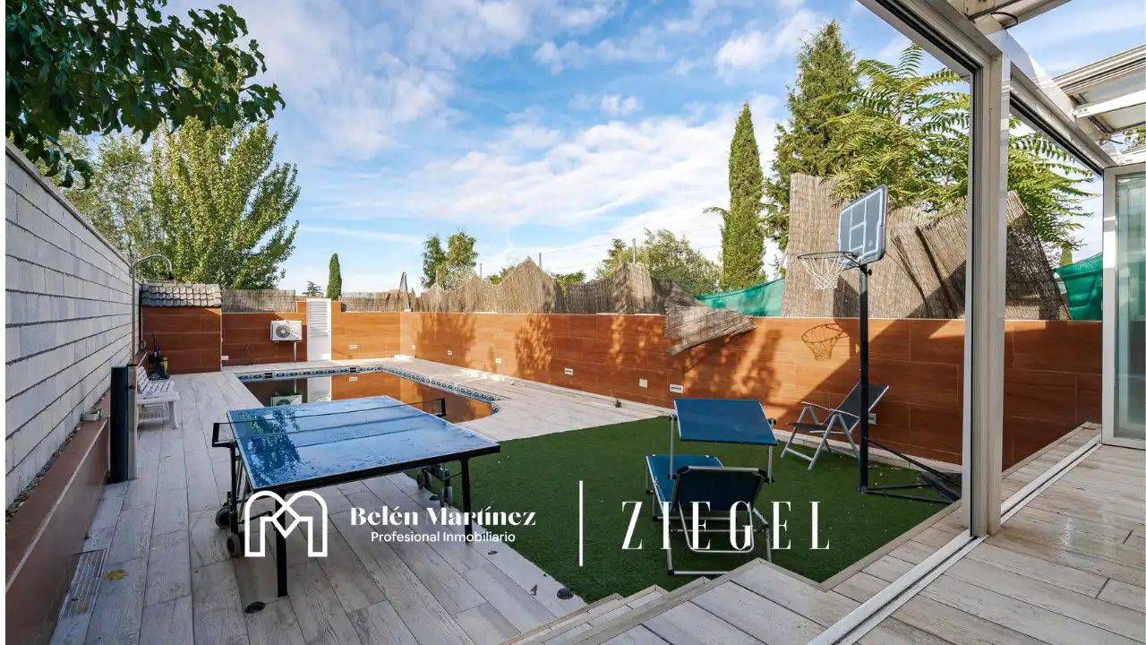 Terraza de Casa o chalet en venta en Urbanizaciones