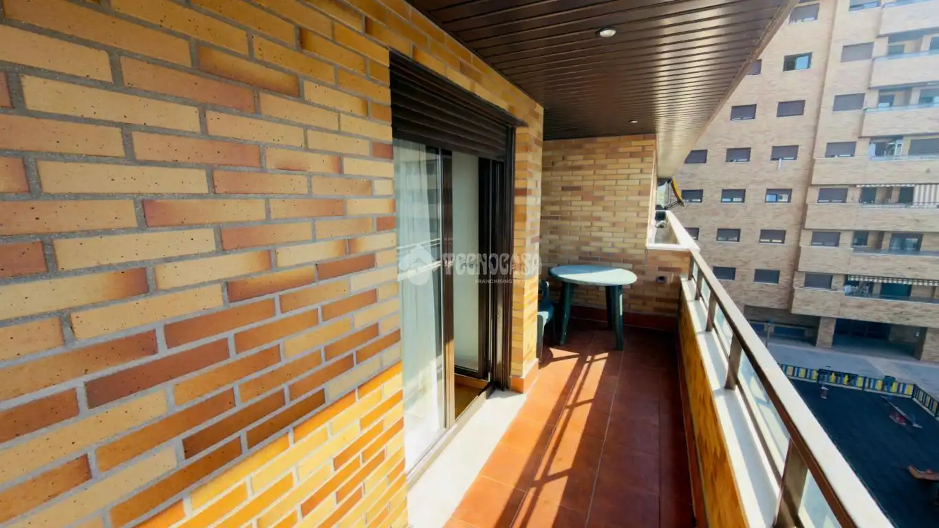 Terraza de Piso en venta en Seseña con Calefacción, Terraza y Piscina comunitaria