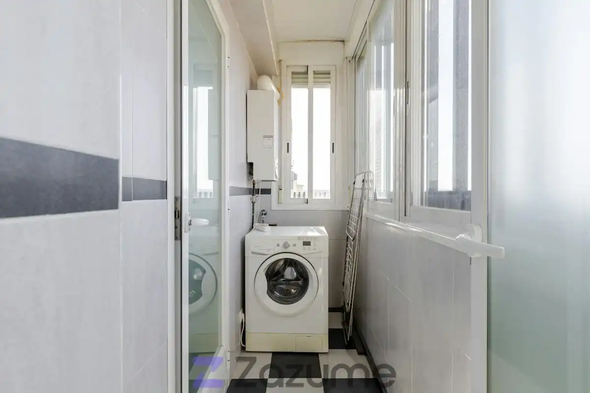 Schlafzimmer von Wohnung zur Miete in Madrid mit Klimaanlage, Heizung und Parkett