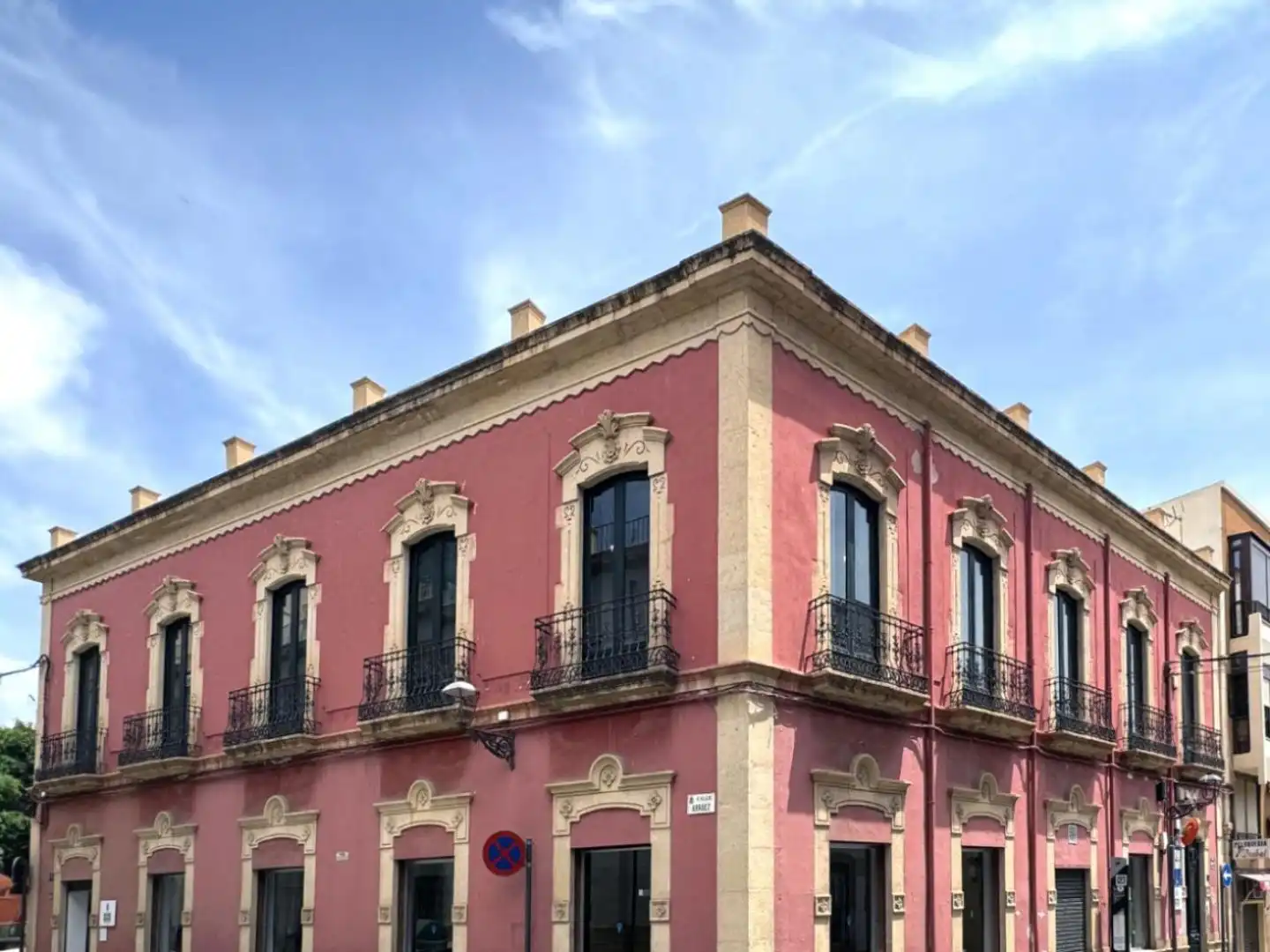 Oficina de lloguer a Calle de la Reina 11