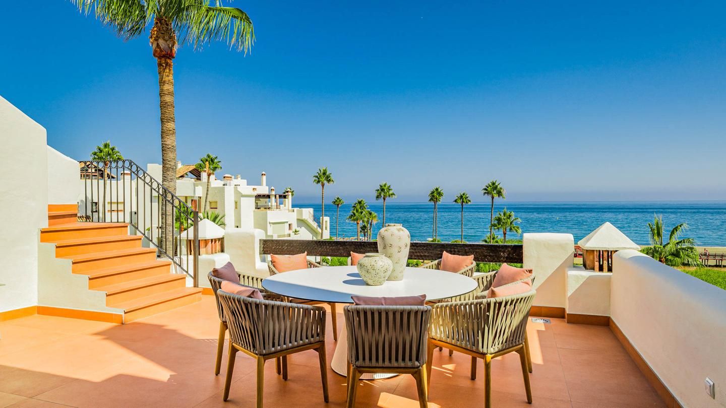 Terrace of Attic for sale in Estepona  with Air Conditioner, Heating and Private garden