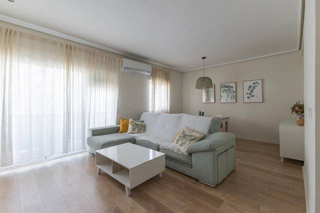 Piso en Venta en Calle CALIXTO III en La Petxina