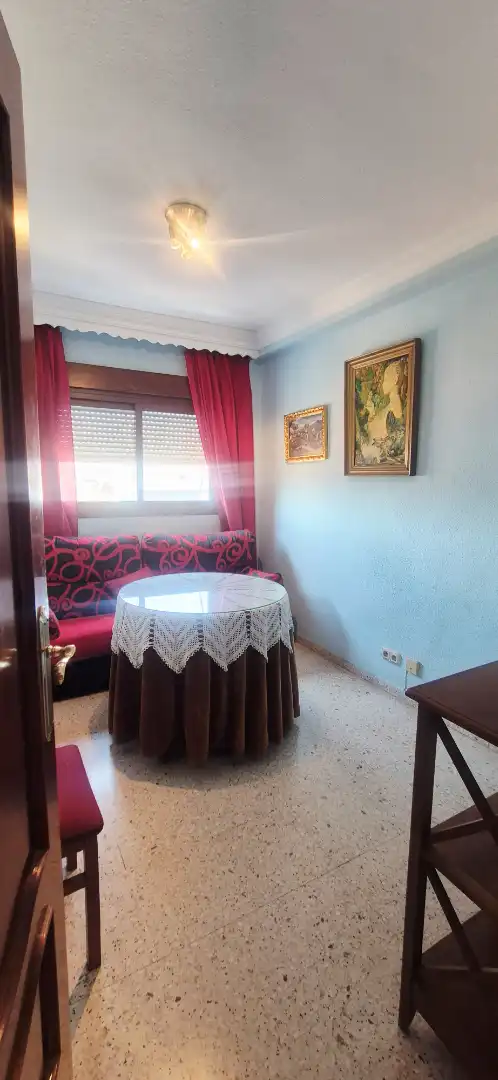 Living room of Flat for rent in Granada  with Furnished, Washing machine and Microwave