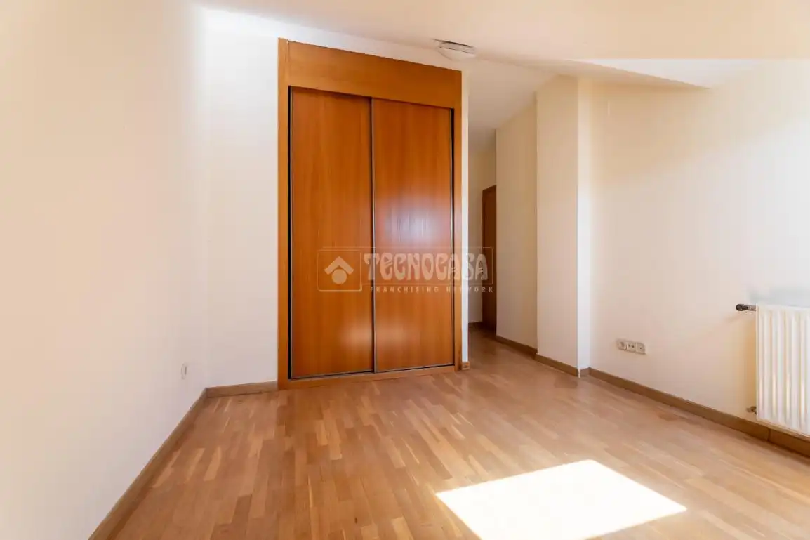 Dormitori de Pis en venda en Torrelodones amb Aire condicionat, Calefacció i Terrassa