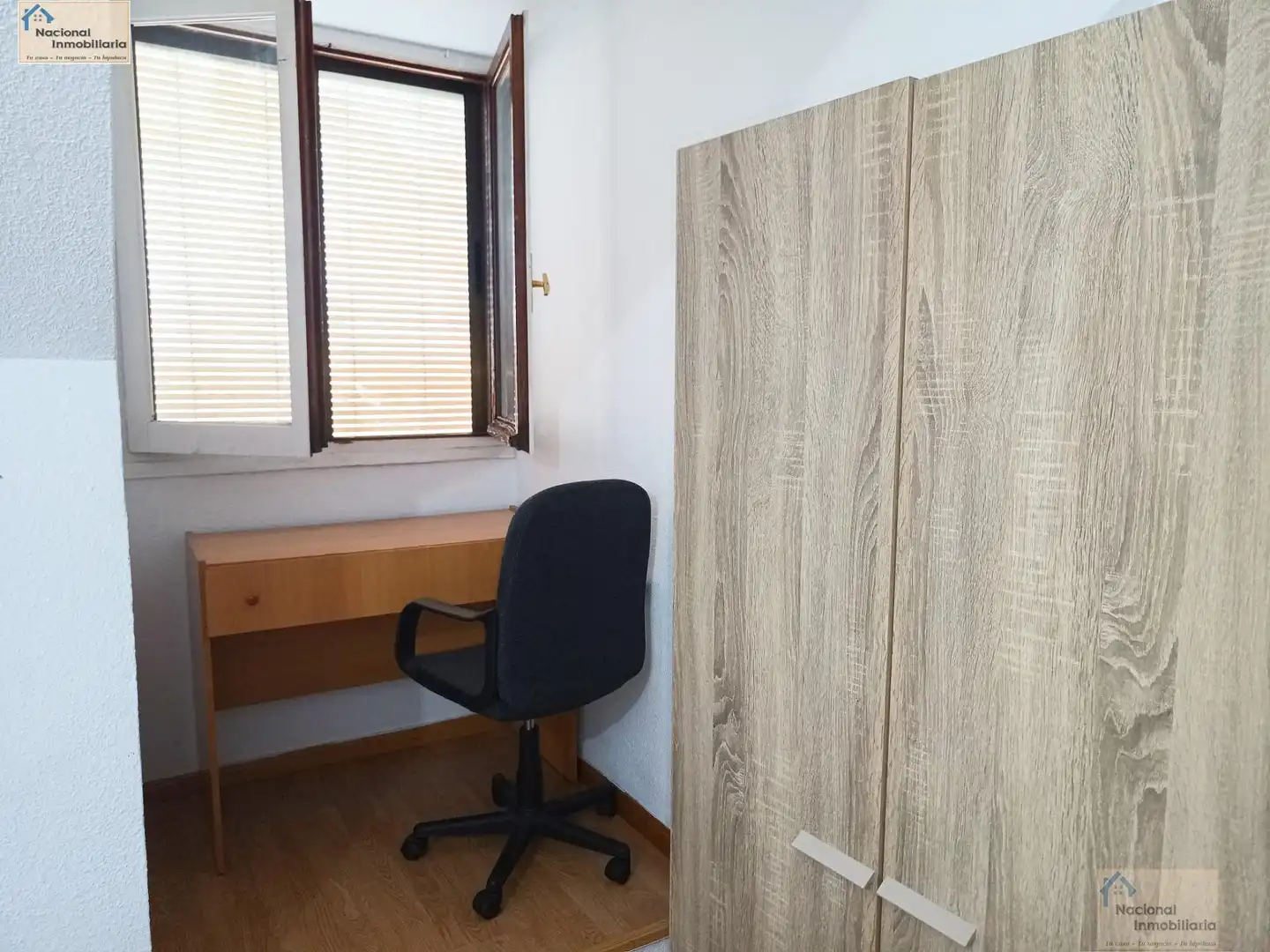 Bedroom of Flat for sale in Segovia  with Air Conditioner, Heating and Storage room