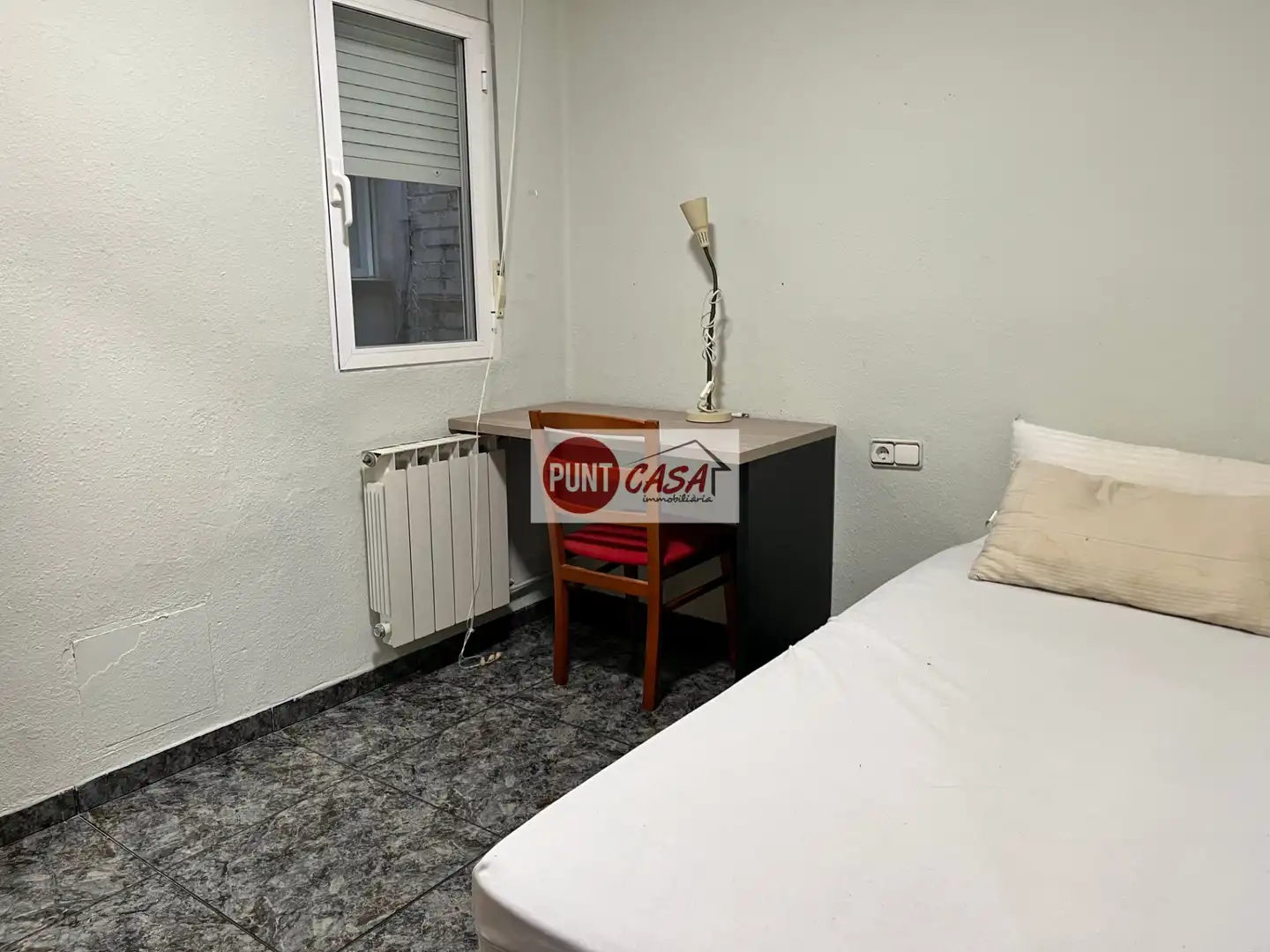 Habitación de Piso de alquiler en Lleida con Calefacción, Terraza y Amueblado