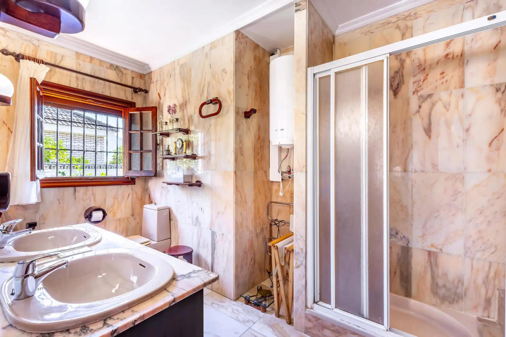 Bathroom of Houses for sale in Málaga  with Air Conditioner, Heating and Private garden