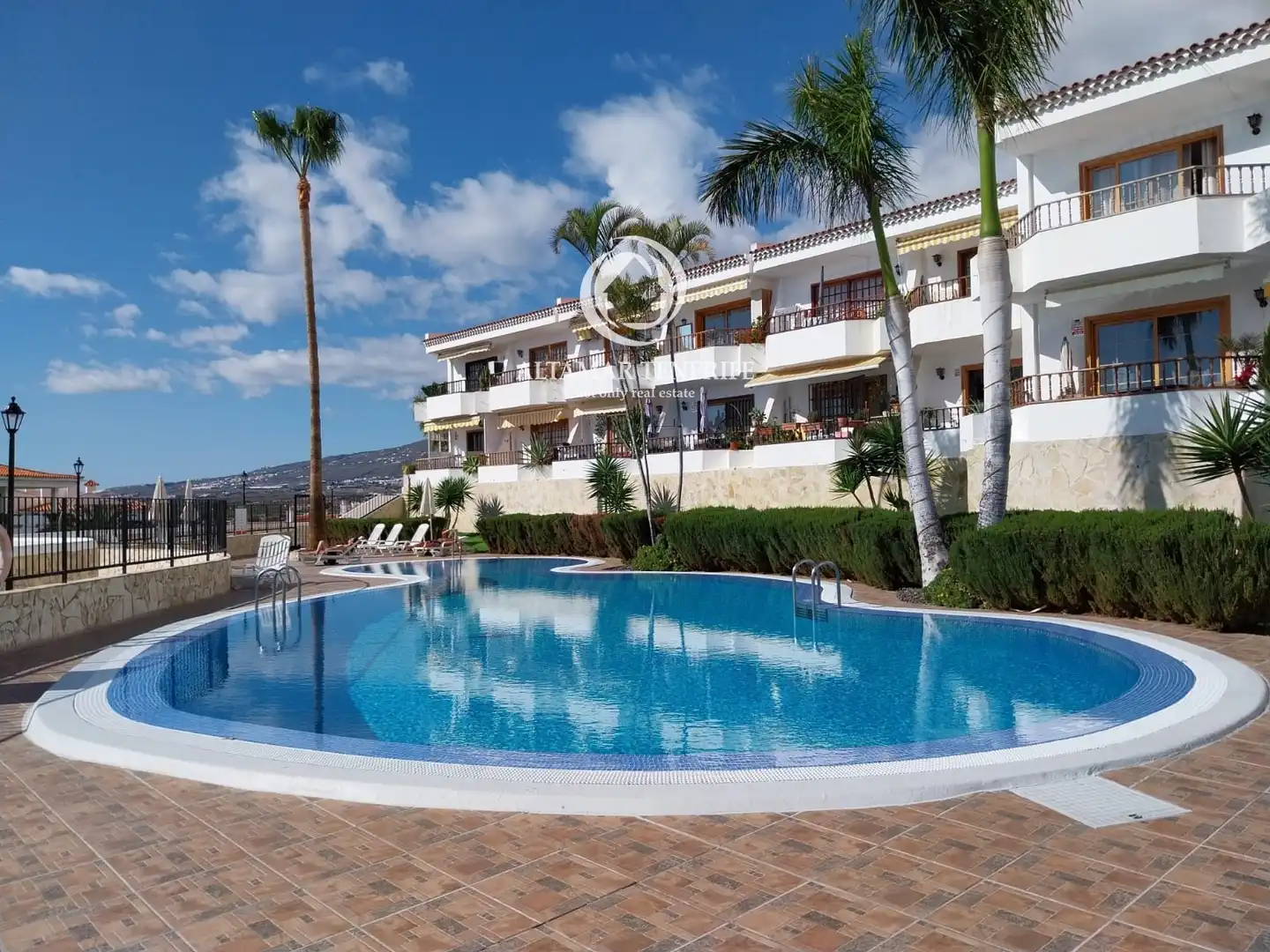 Apartament amb piscina en venda a Cataluña