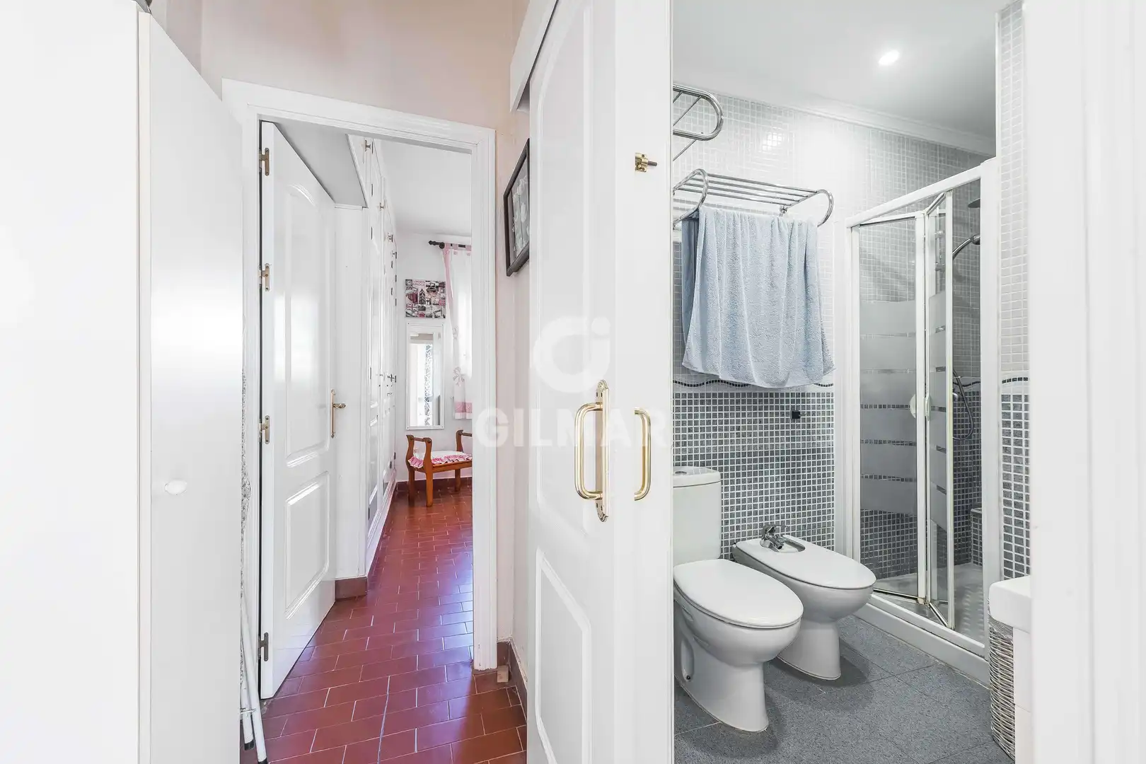 Bathroom of Flat for sale in Barbate  with Private garden, Swimming Pool and Balcony