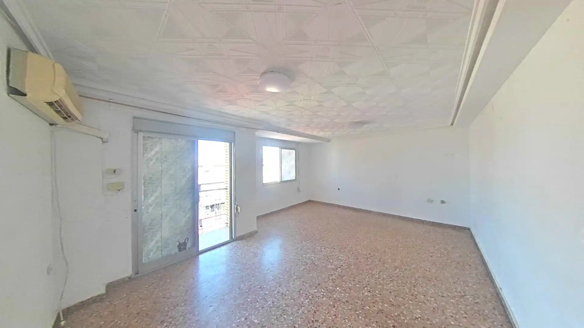 Sala d'estar de Pis en venda en Valencia amb Aire condicionat, Forn i Balcó