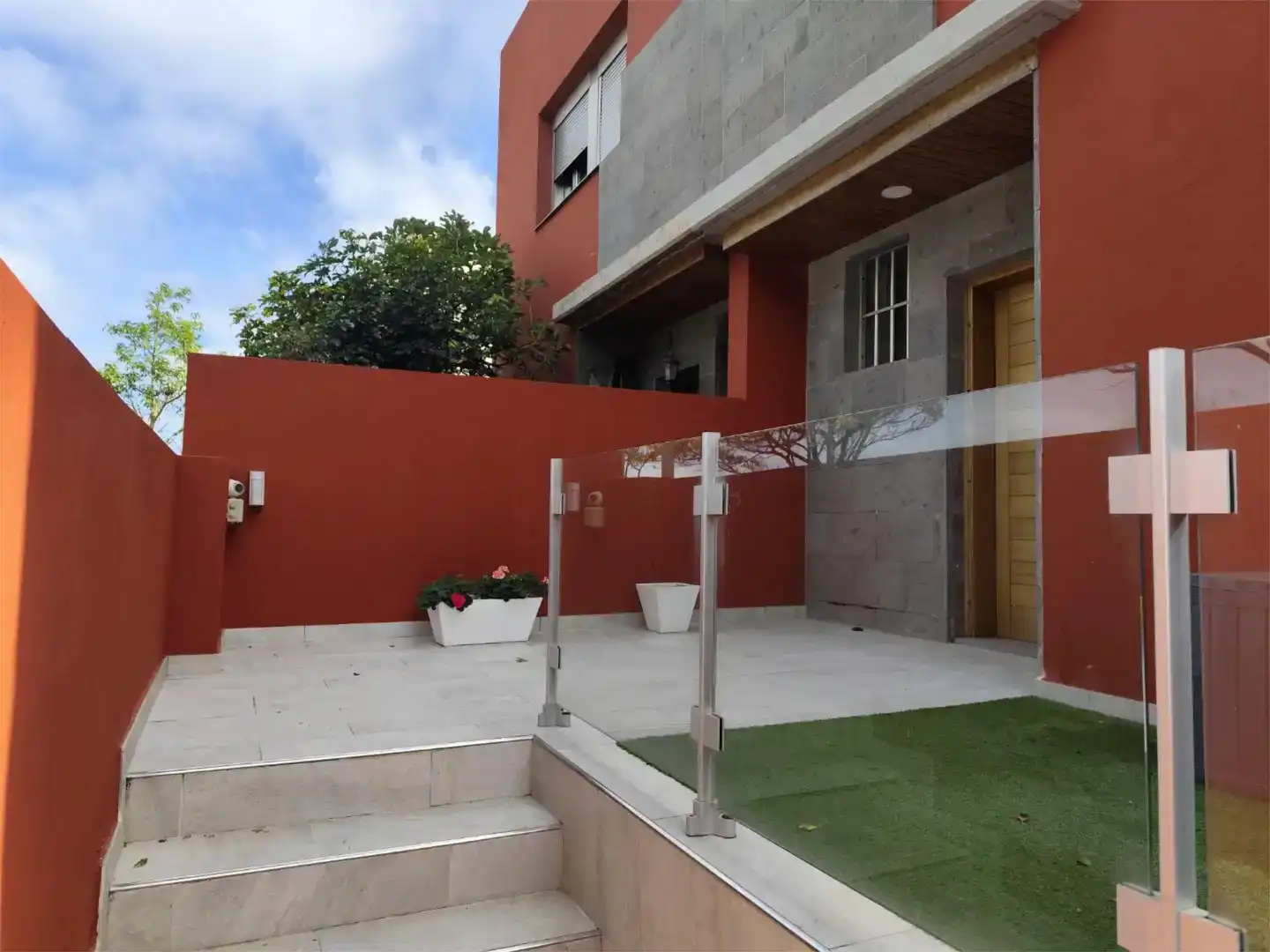 Terrassa de Casa adosada en venda en Las Palmas de Gran Canaria amb Jardí privat, Piscina i Balcó