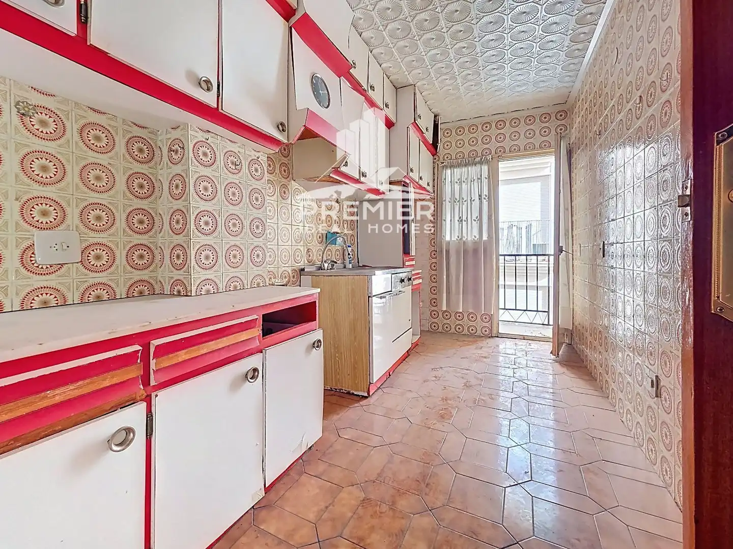 Kitchen of Flat for sale in Elda  with Heating, Terrace and Balcony