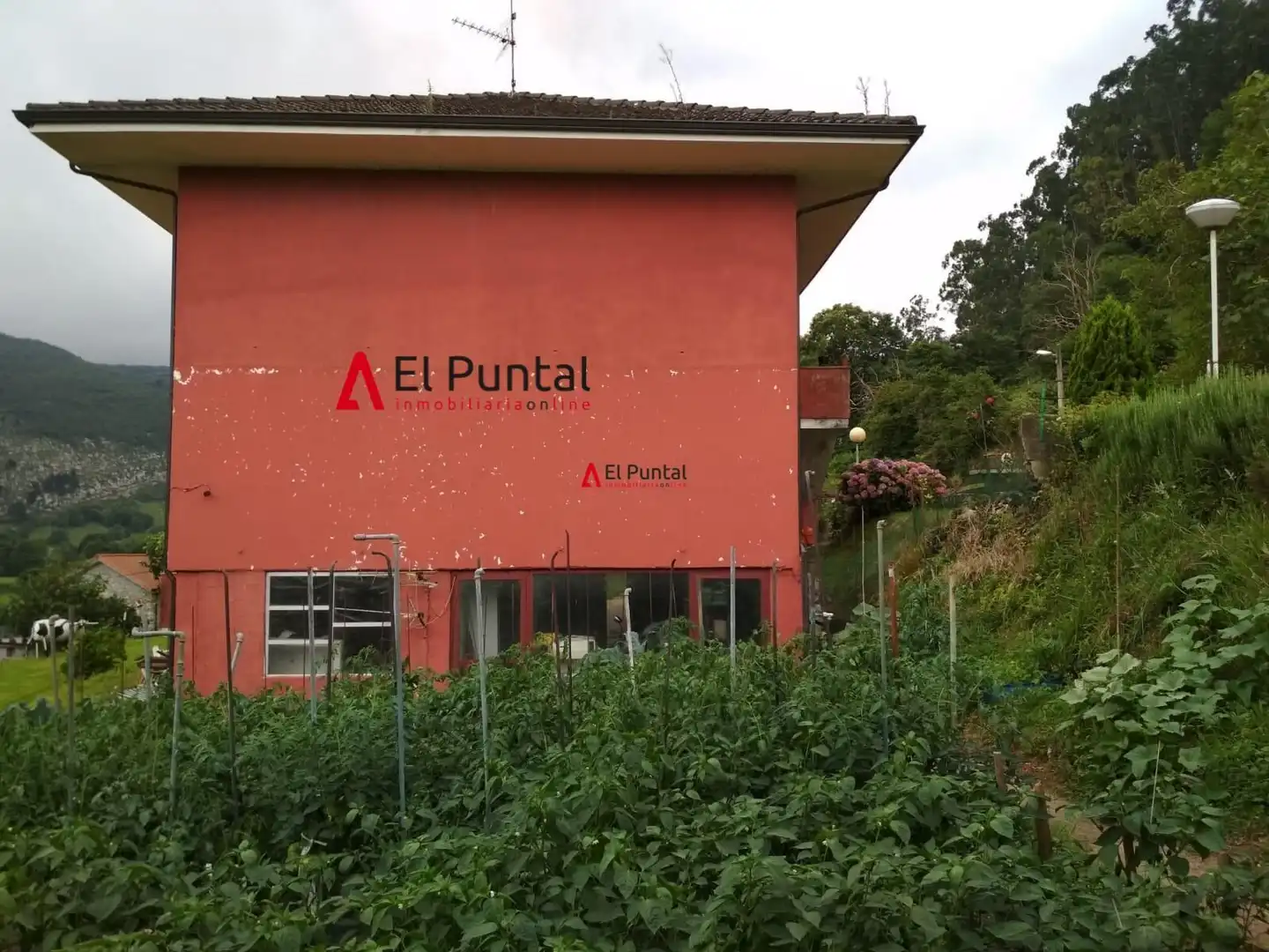 Casa rústica amb terrassa en venda a Voto, imagen 26