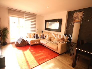 Triplex with balcony for sale in Carrer Roger de Flor
