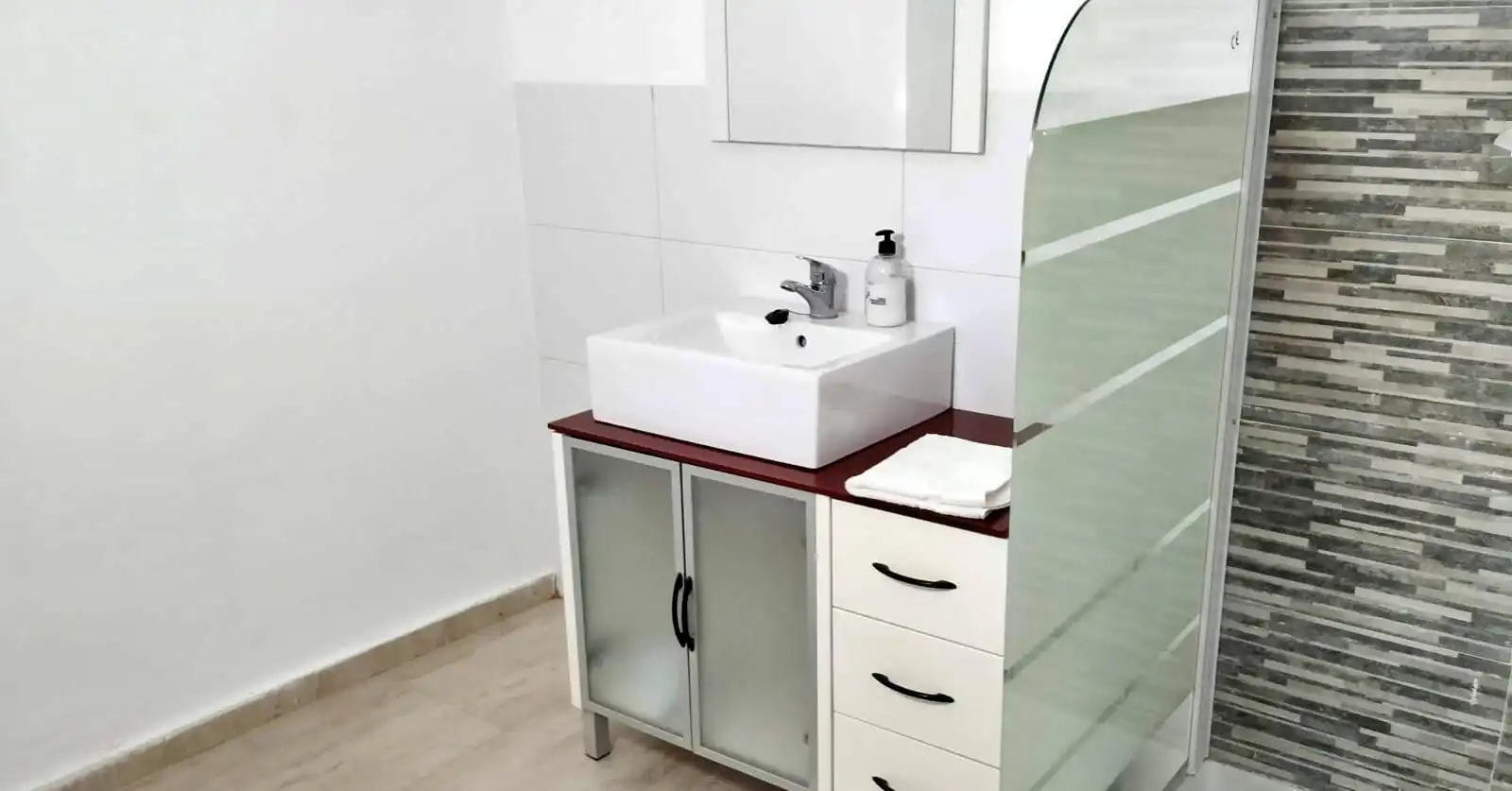 Baño de Casa o chalet en venta en Alcalá del Júcar con Aire acondicionado, Jardín privado y Terraza