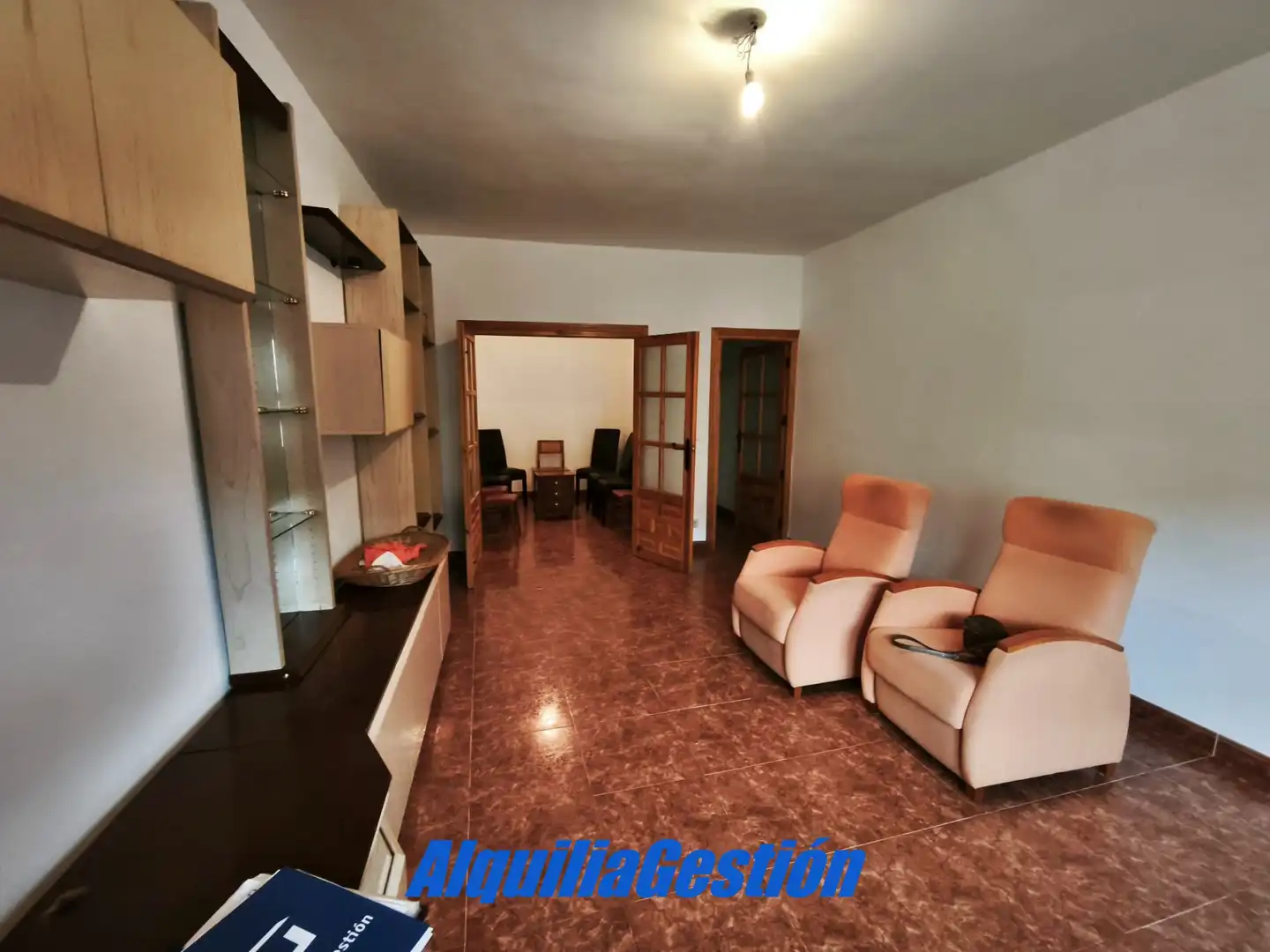 Sala de estar de Casa adosada en venta en Tamajón con Calefacción, Terraza y Balcón