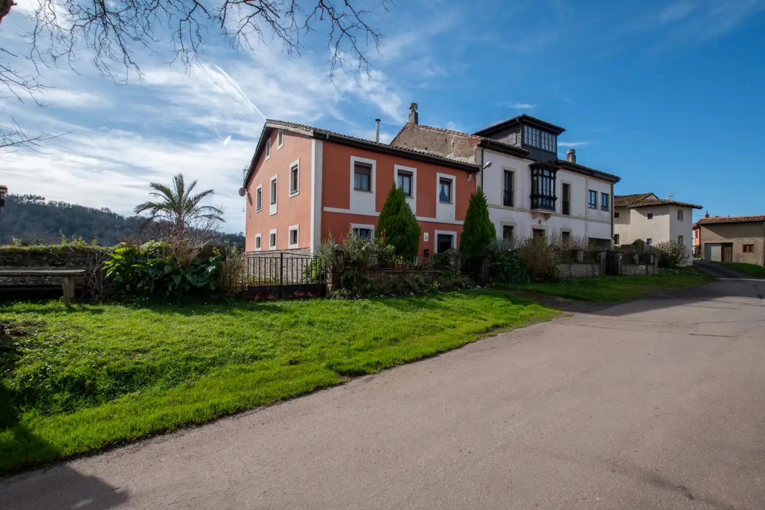 Vista exterior de Casa adosada en venta en Villaviciosa con Calefacción, Terraza y Trastero