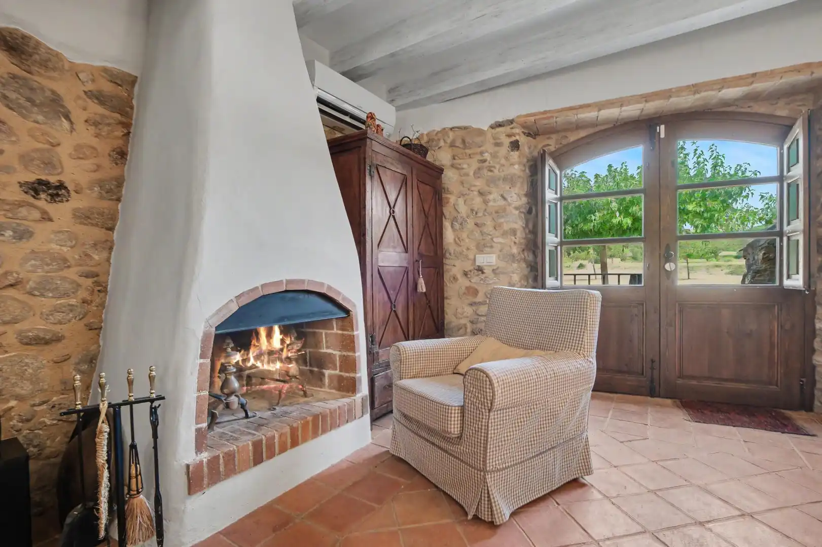 Sala d'estar de Casa o xalet en venda en Boadella i les Escaules