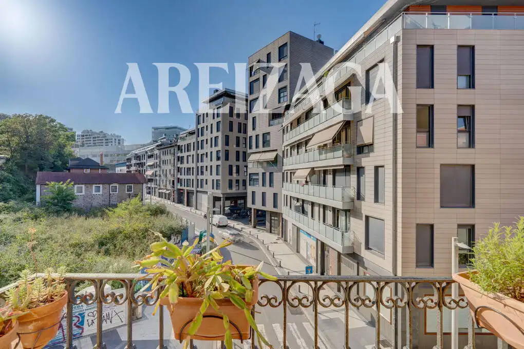 Wohnung mit Terrasse zum Verkauf in Calle Amara