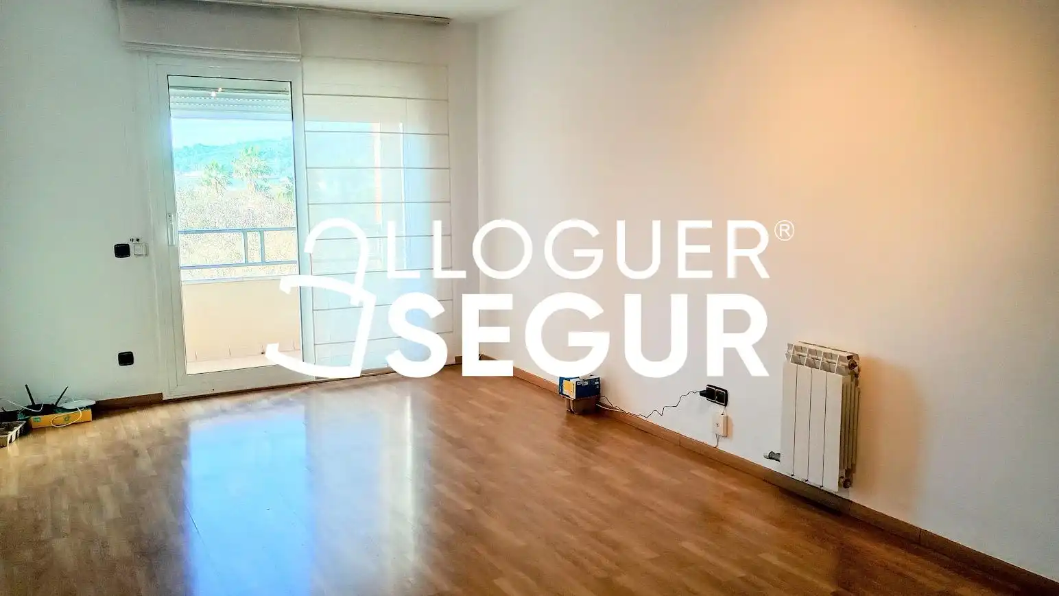 Sala d'estar de Pis de lloguer en Sant Feliu de Llobregat amb Aire condicionat i Calefacció