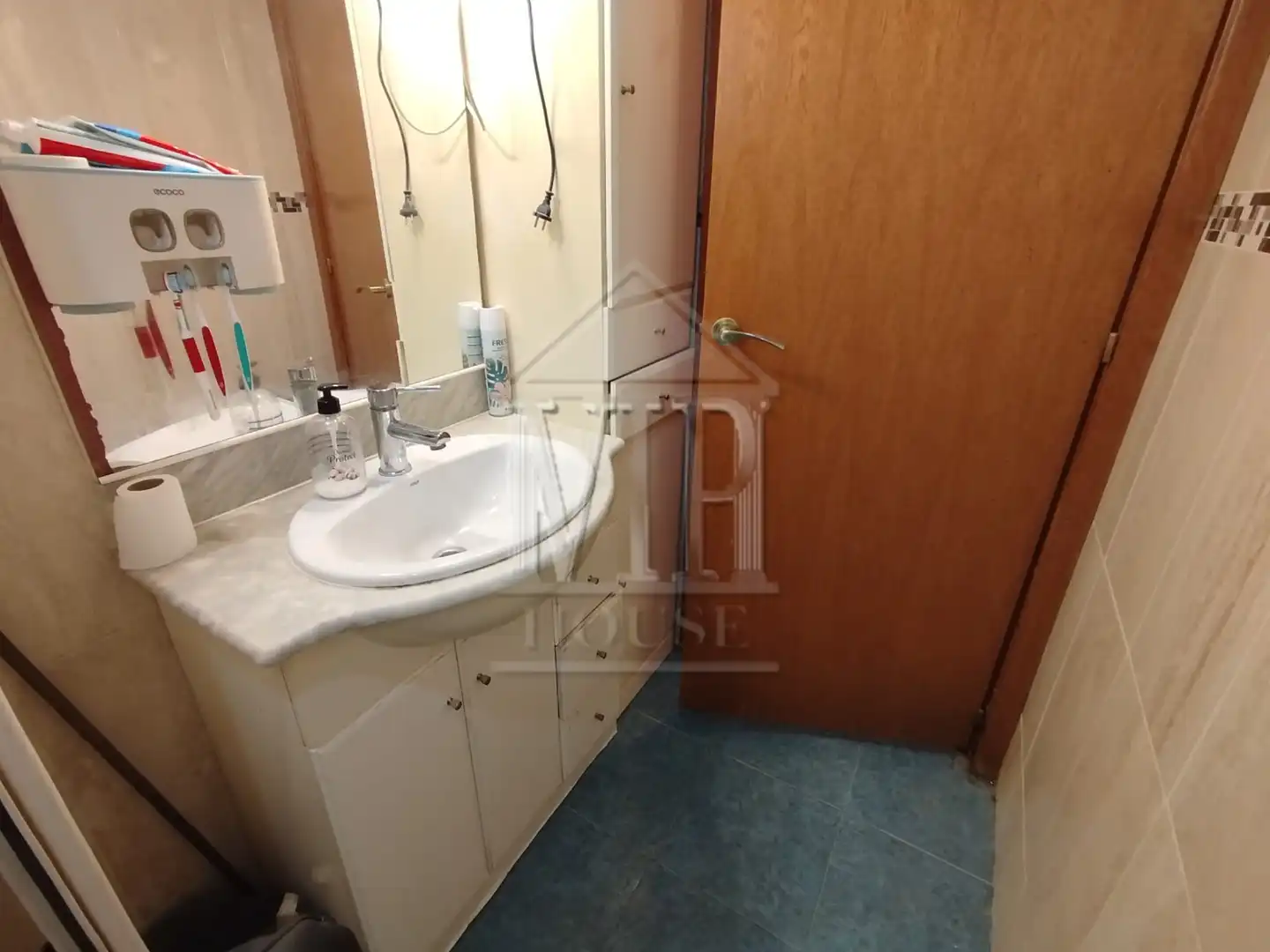 Baño de Piso en venta en Badalona con Aire acondicionado, Calefacción y Amueblado