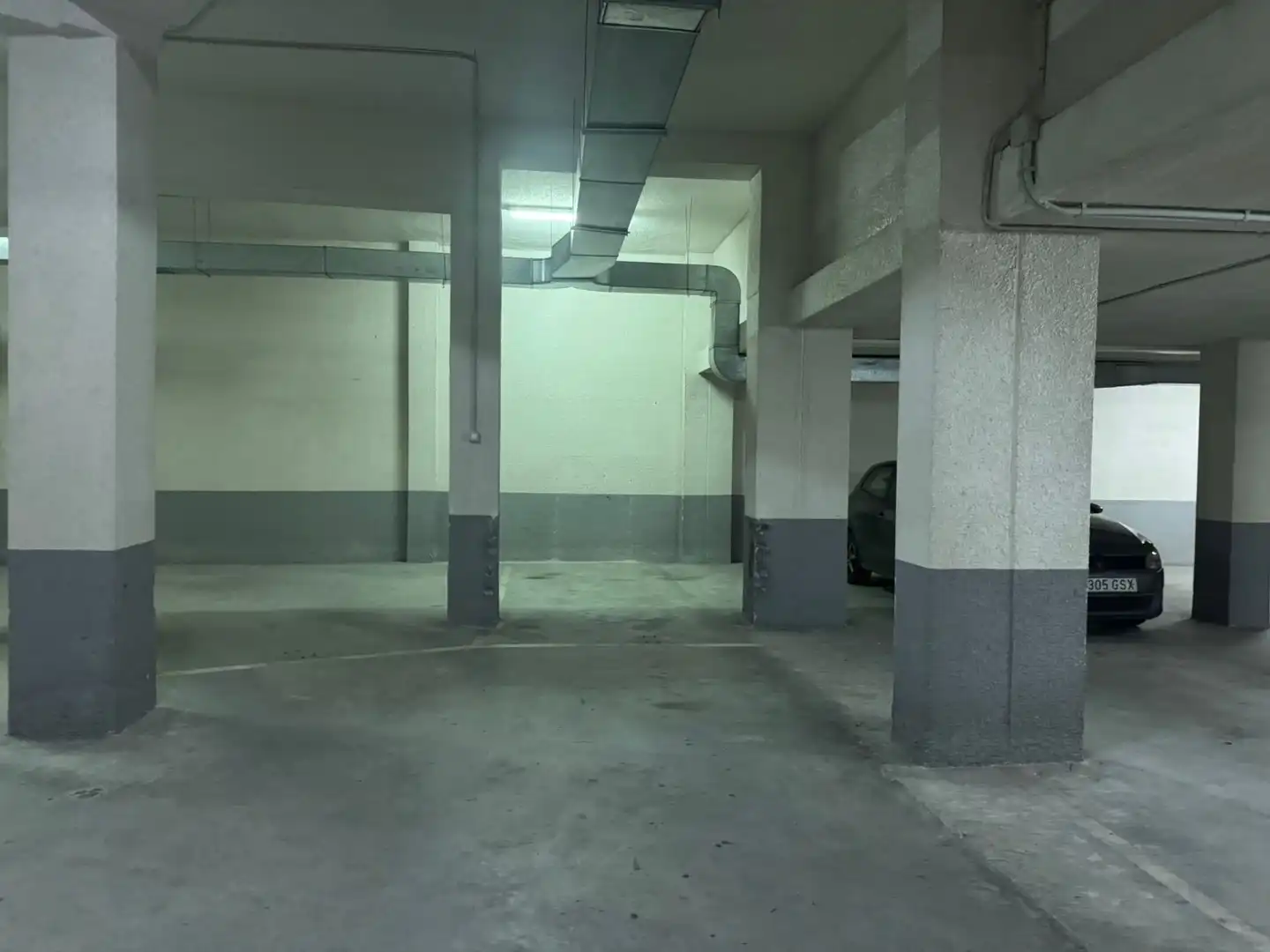 Parkplatz von Garage zur Miete in Santander