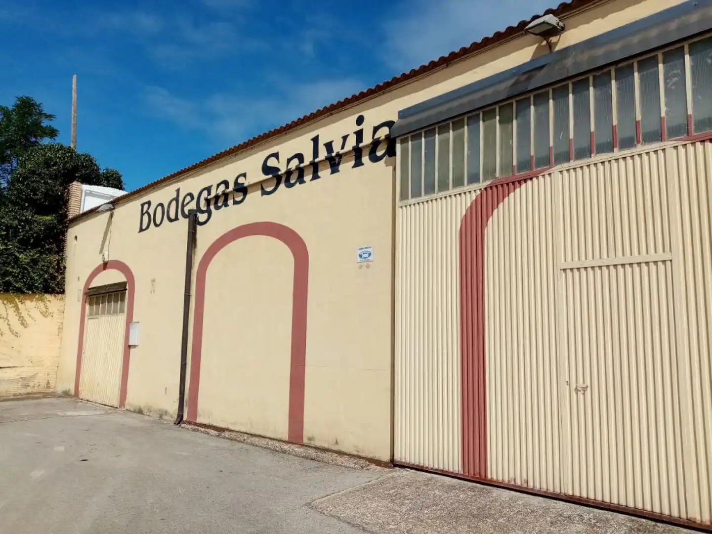 Exterior view of Industrial buildings for sale in  Logroño